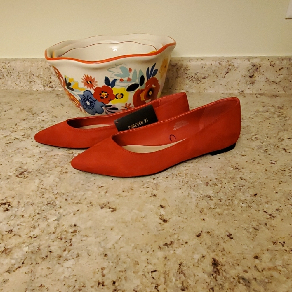 NWT F21 Red Pointy Flats